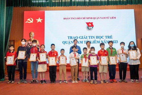 Lễ trao giải Hội thi tin học trẻ quận Nam Từ Liêm năm 2023