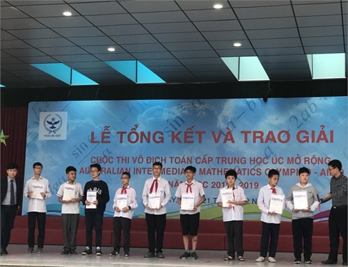 THÔNG BÁO: AIMO 2018_ Kế hoạch tổ chức Cuộc thi Vô địch Toán cấp Trung học Úc mở rộng
VÀ tài liệu , đề thi Cuộc thi Vô địch Toán cấp trung học Úc mở rộng năm 2015, 2016,2017

