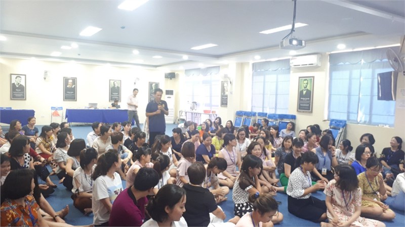 Cán bộ, giáo viên trường thcs nam từ liêm với chuyên đề triết lý trong giáo dục 