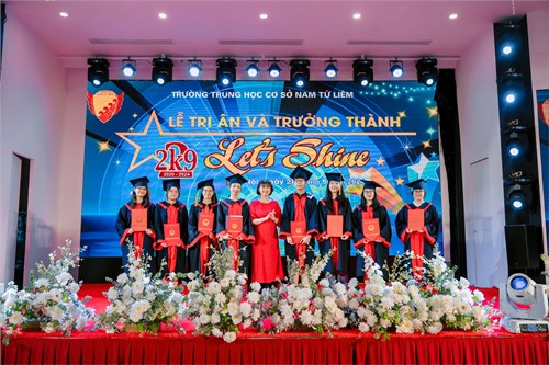 Buổi Lễ tri ân và trưởng thành đầy xúc động của thầy và trò Khóa 2020 - 2024 - Trường THCS Nam Từ Liêm